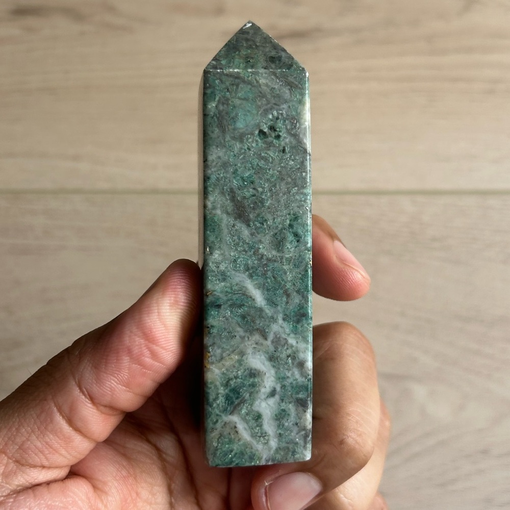 Green Aventurine Tower (Obelisk)